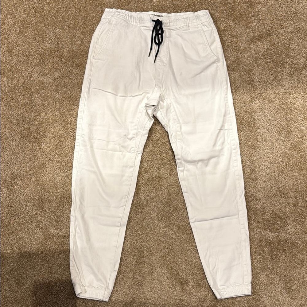 White Sweatpants with Tapered Ankles and drawstring Waistband